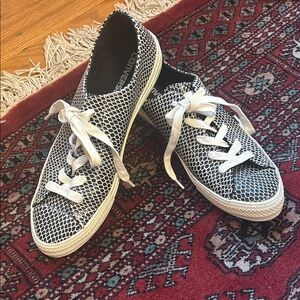 Converse Black and White Sneakers Classic Canvas Style